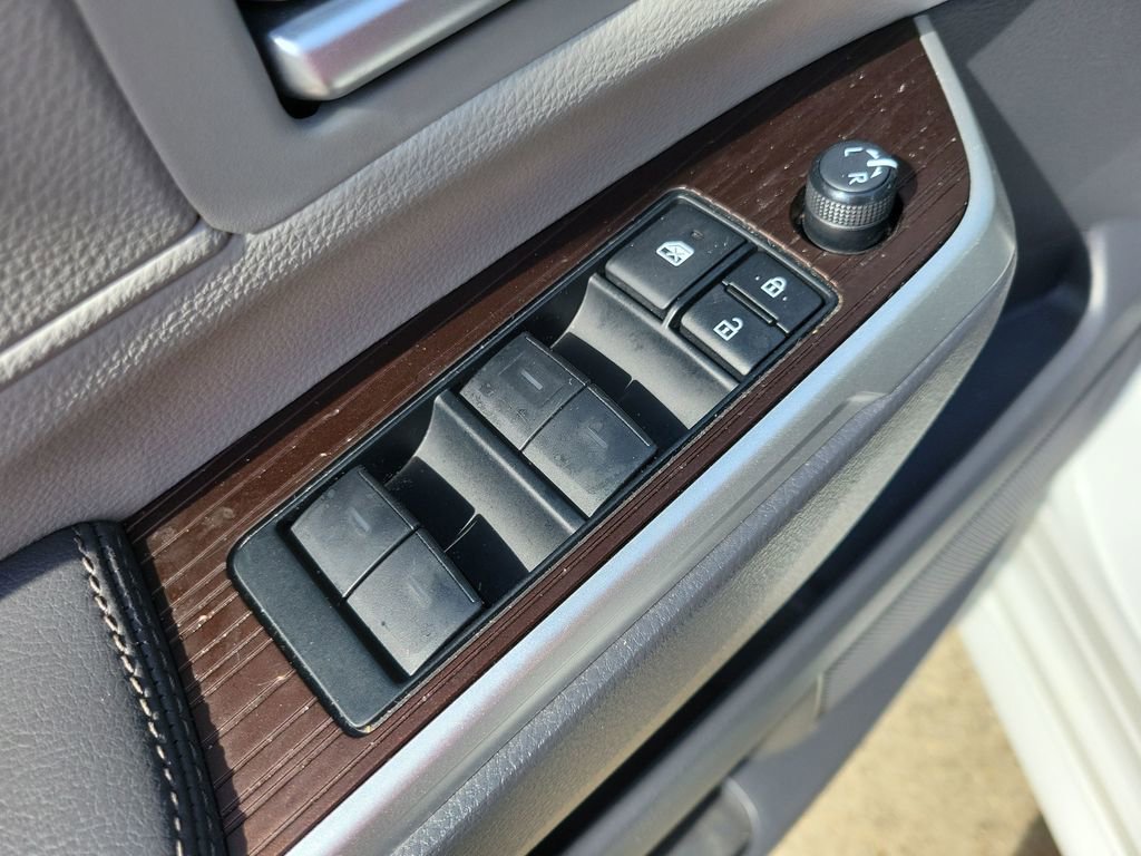 Certified 2023 Toyota Sienna XLE image 12