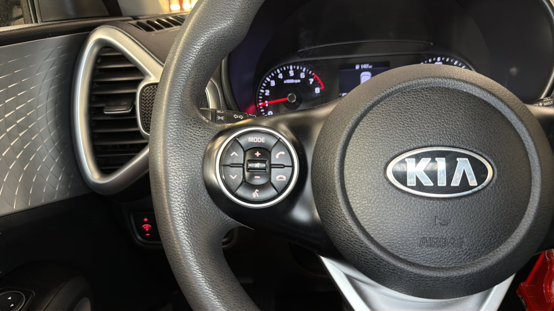 Used 2021 Kia Soul LX FWD image 27