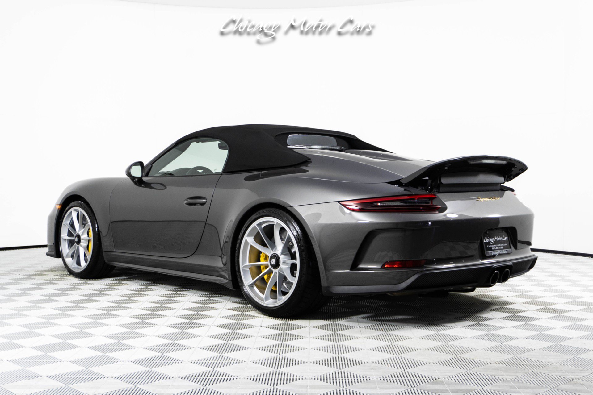 Used 2019 Porsche 911 Speedster RWD image 33