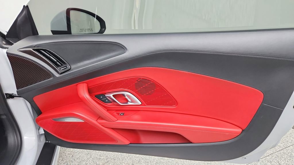 Used 2017 Audi R8 V10 w/ Carbon Exterior Package image 22