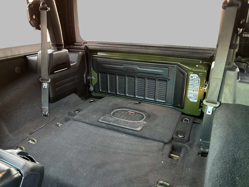 Used 2021 Jeep Wrangler Rubicon AWD/4WD image 21