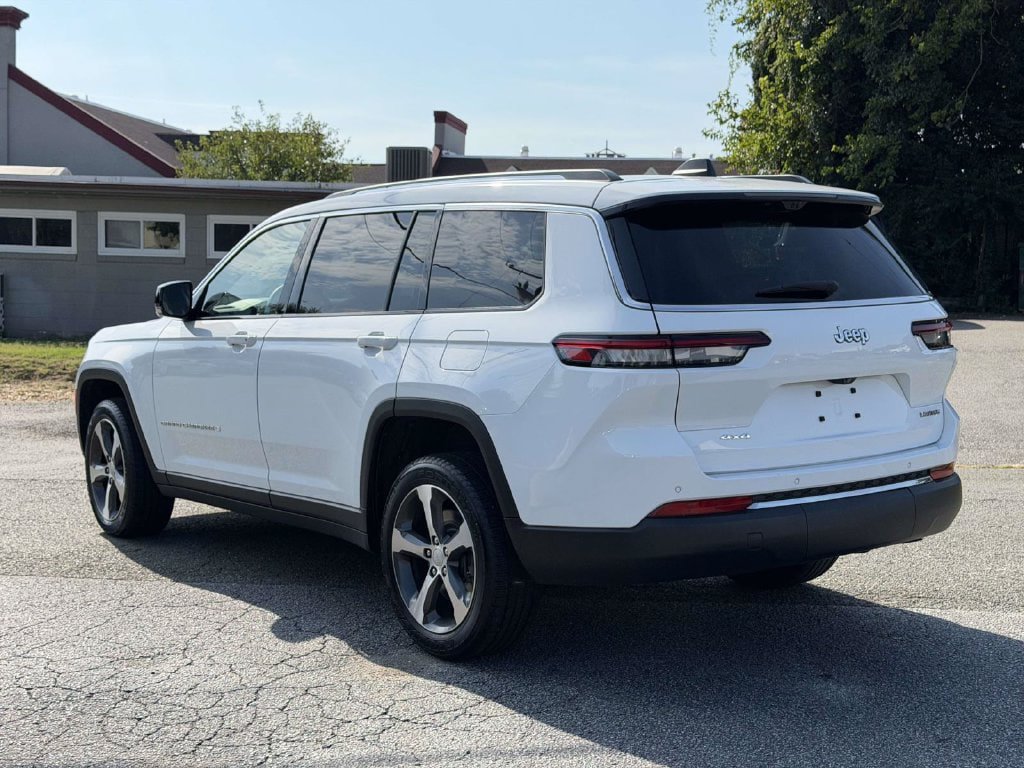 Used 2023 Jeep Grand Cherokee L Limited w/ Luxury Tech Group II AWD/4WD image 22