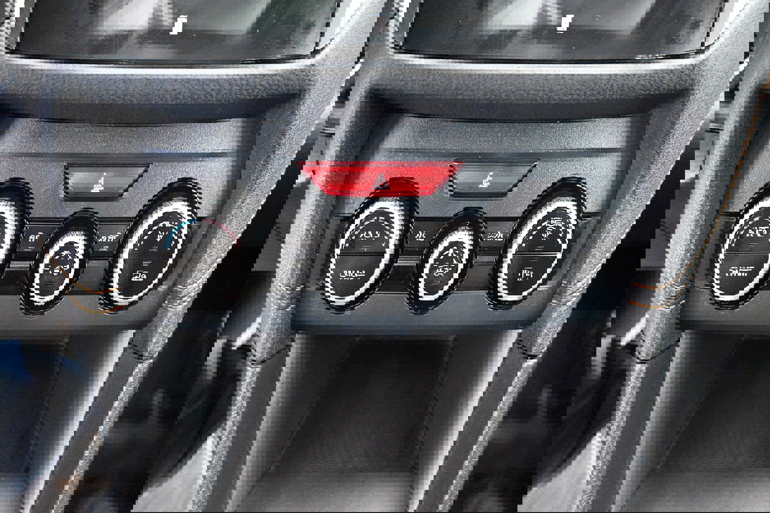 Used 2019 Subaru Crosstrek 2.0i Limited w/ Moonroof Package w/Navigation image 16