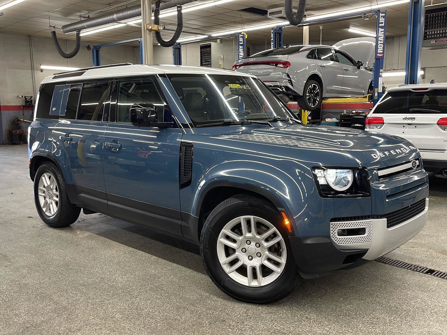 Used 2020 Land Rover Defender 110 S AWD/4WD image 10