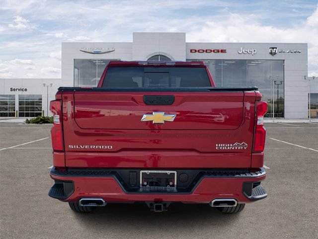 Used 2025 Chevrolet Silverado 1500 High Country w/ High Country Premium Package AWD/4WD image 4