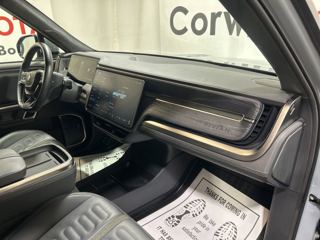 Used 2023 Rivian R1T Adventure image 12