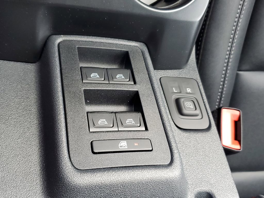 New 2025 Ford Bronco Big Bend w/ Black Diamond Package image 24