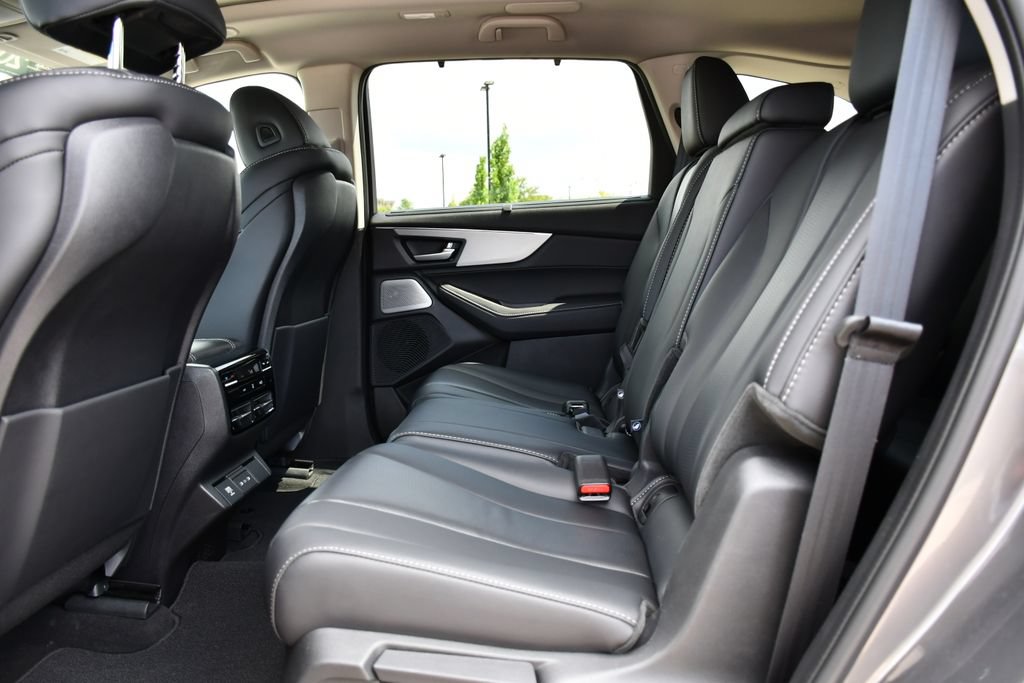 Certified 2026 Acura MDX w/ Technology Package AWD/4WD image 22