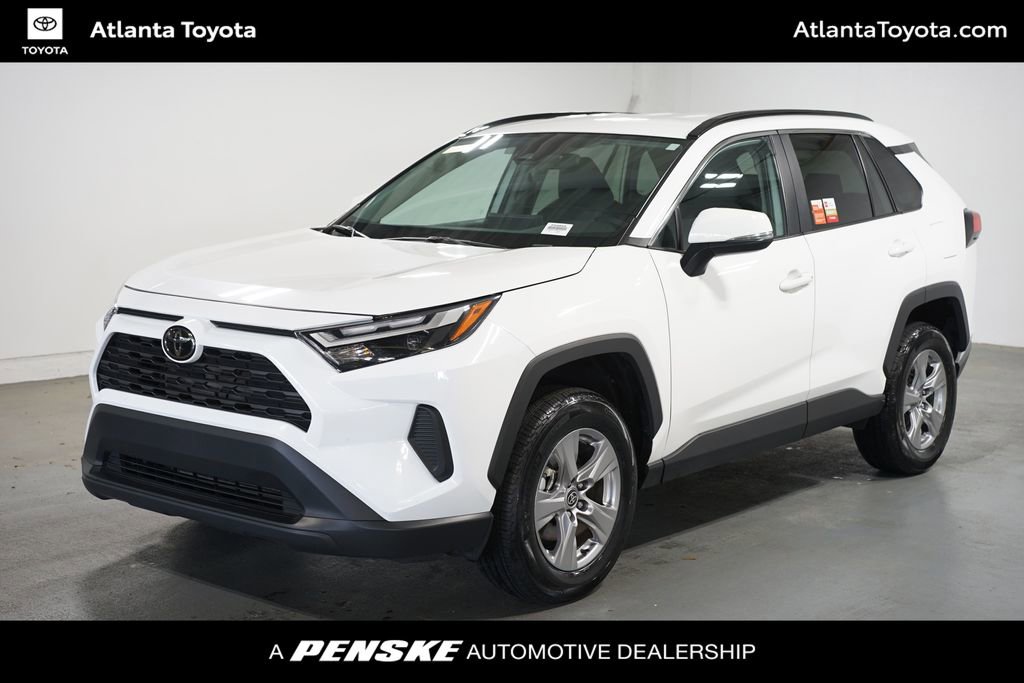 Certified 2025 Toyota RAV4 XLE AWD/4WD image 1