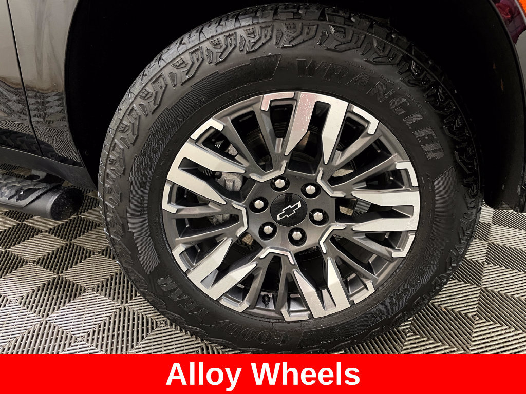 Used 2025 Chevrolet Tahoe Z71 w/ Comfort Package AWD/4WD image 57