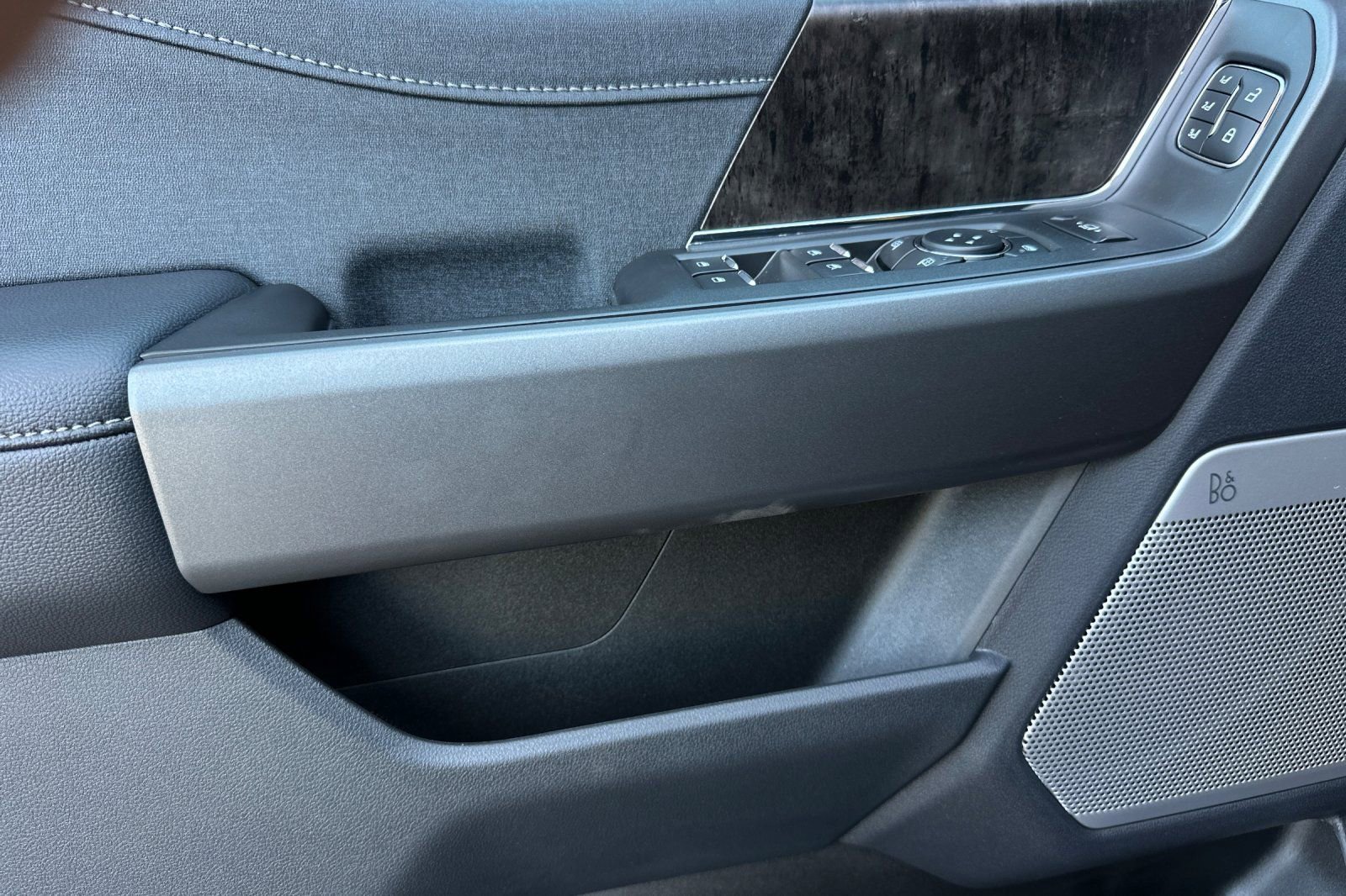 New 2026 Ford F250 Lariat w/ Lariat Premium Package image 10
