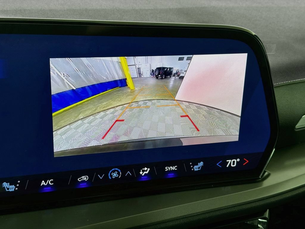 New 2026 Chevrolet Traverse LT w/ LPO, Floor Liner Package AWD/4WD image 14