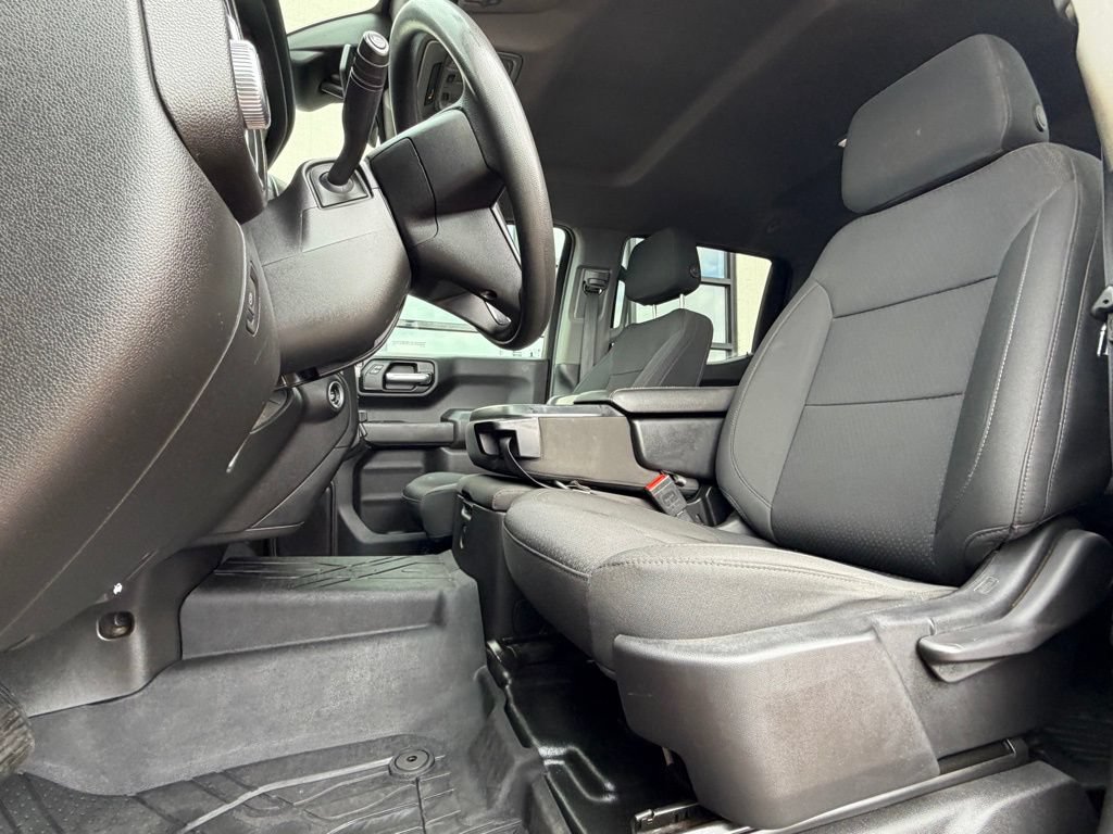 Used 2023 GMC Sierra 1500 Pro w/ Pro Value Package AWD/4WD image 8