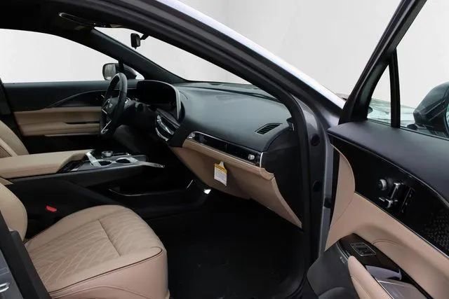 Used 2024 Cadillac Lyriq Luxury w/ Nappa Leather Package image 12