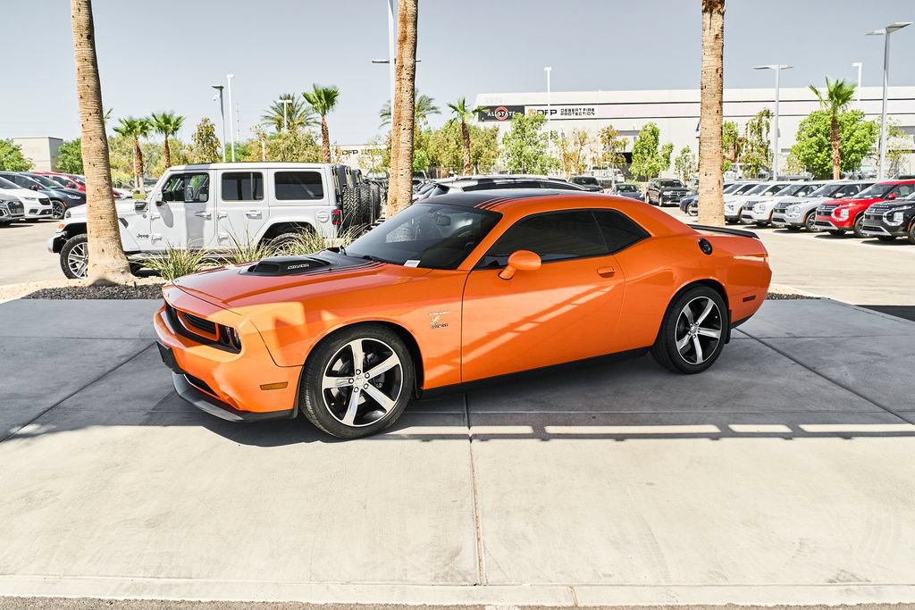 Used 2014 Dodge Challenger R/T RWD image 5
