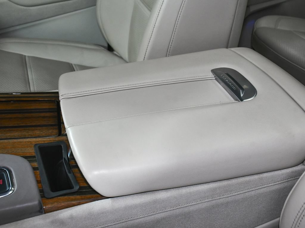 Used 2022 Cadillac Escalade Sport Platinum AWD/4WD image 43