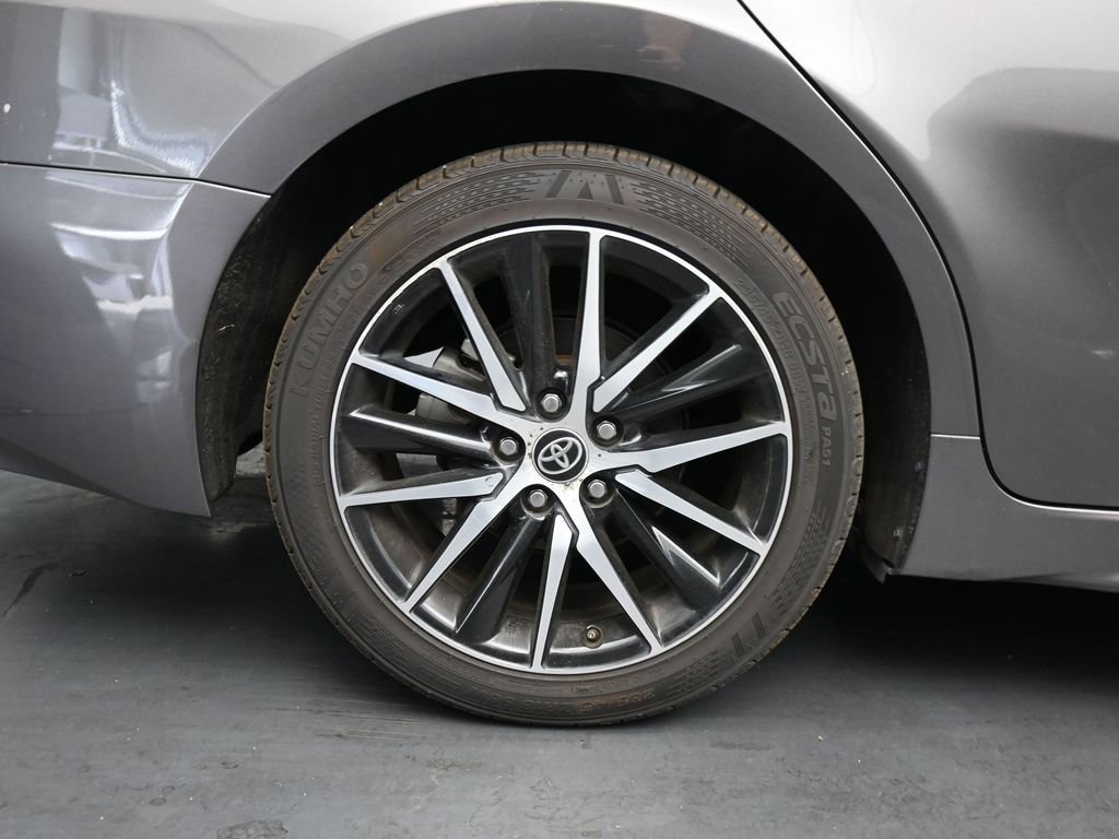 Used 2024 Toyota Camry SE FWD image 10