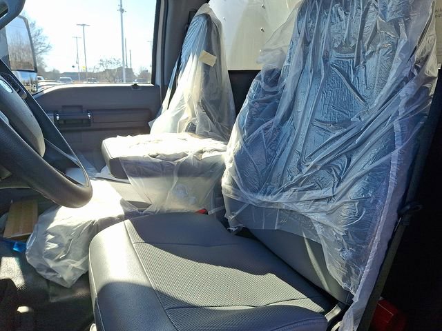 Used 2023 Ford F650 2WD Regular Cab Super Duty image 12