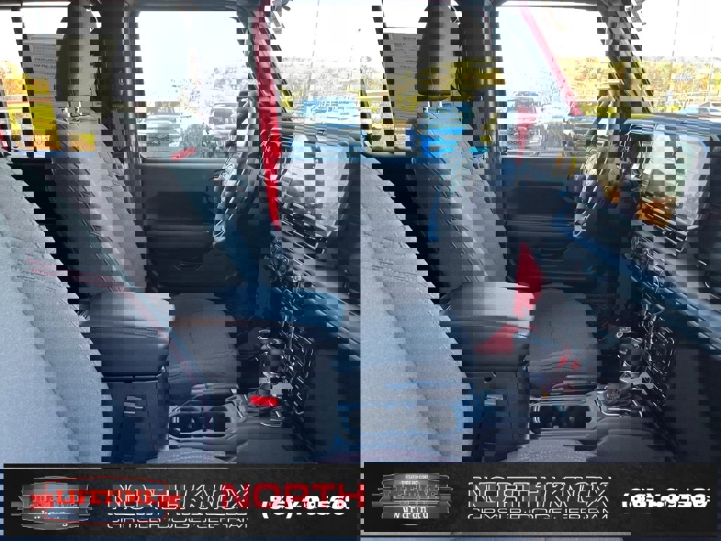 Used 2025 Jeep Wrangler Unlimited Rubicon image 25