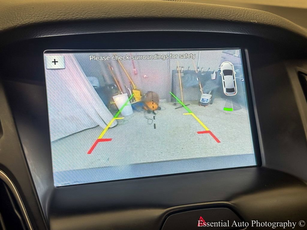 Used 2018 Ford Focus SEL FWD image 19