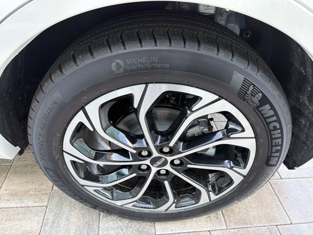 New 2026 Lincoln Nautilus Reserve AWD/4WD image 30