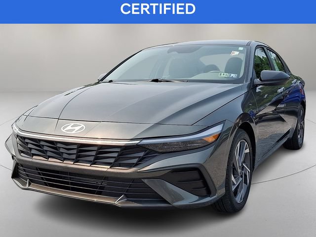 Certified 2025 Hyundai Elantra Sport FWD image 4