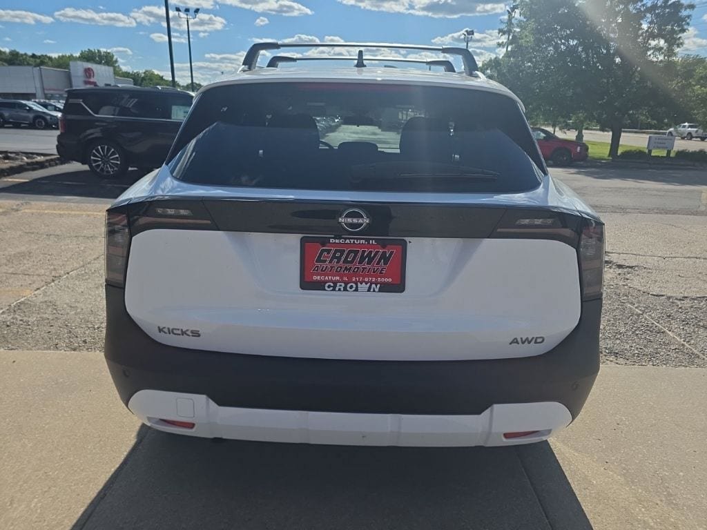 New 2026 Nissan Kicks SV AWD/4WD image 4