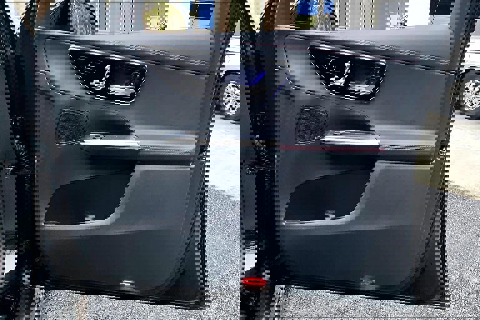 Used 2024 Mercedes-Benz GLC 43 AMG 4MATIC image 22