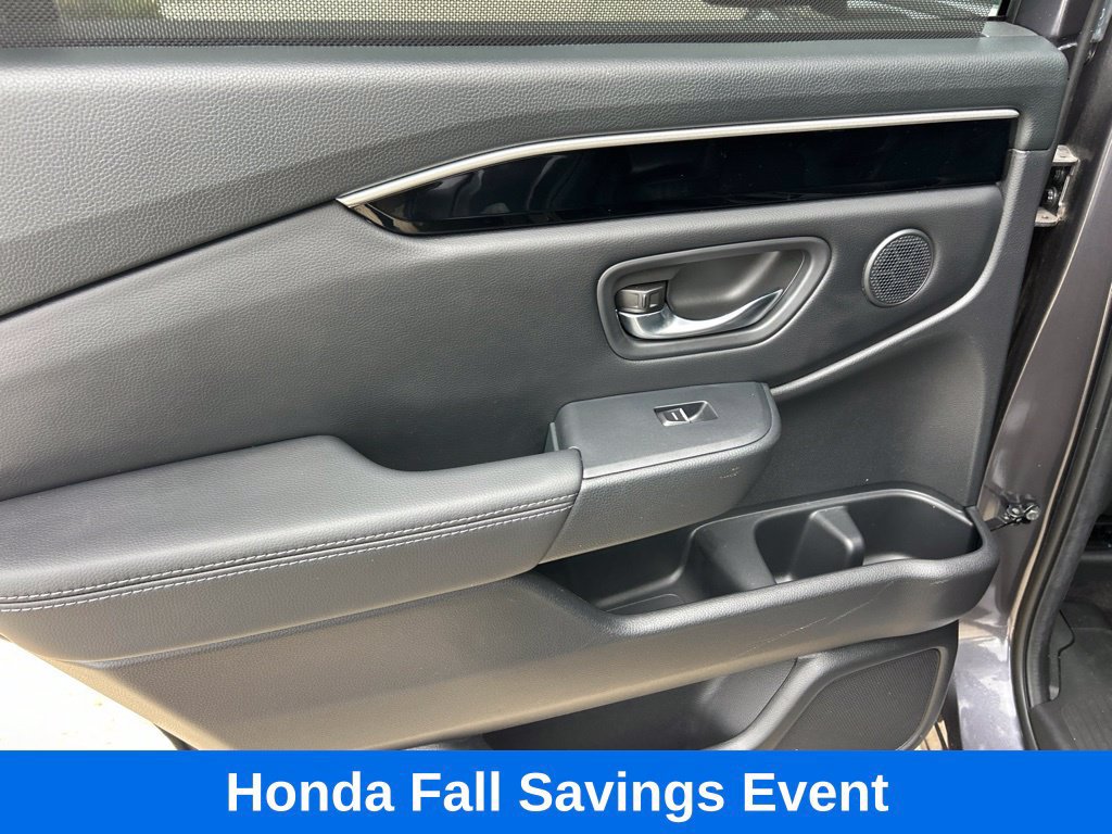 Used 2023 Honda Pilot Touring image 12