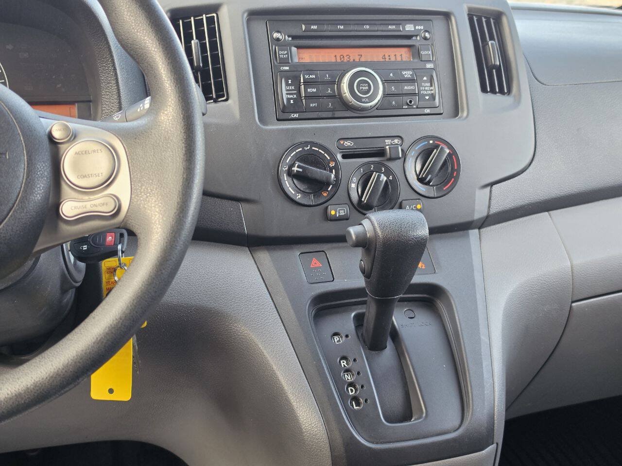 Used 2017 Nissan NV200 SV FWD image 15