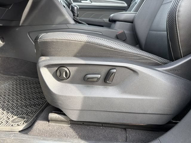 Used 2023 Volkswagen Atlas Cross Sport SE FWD image 22