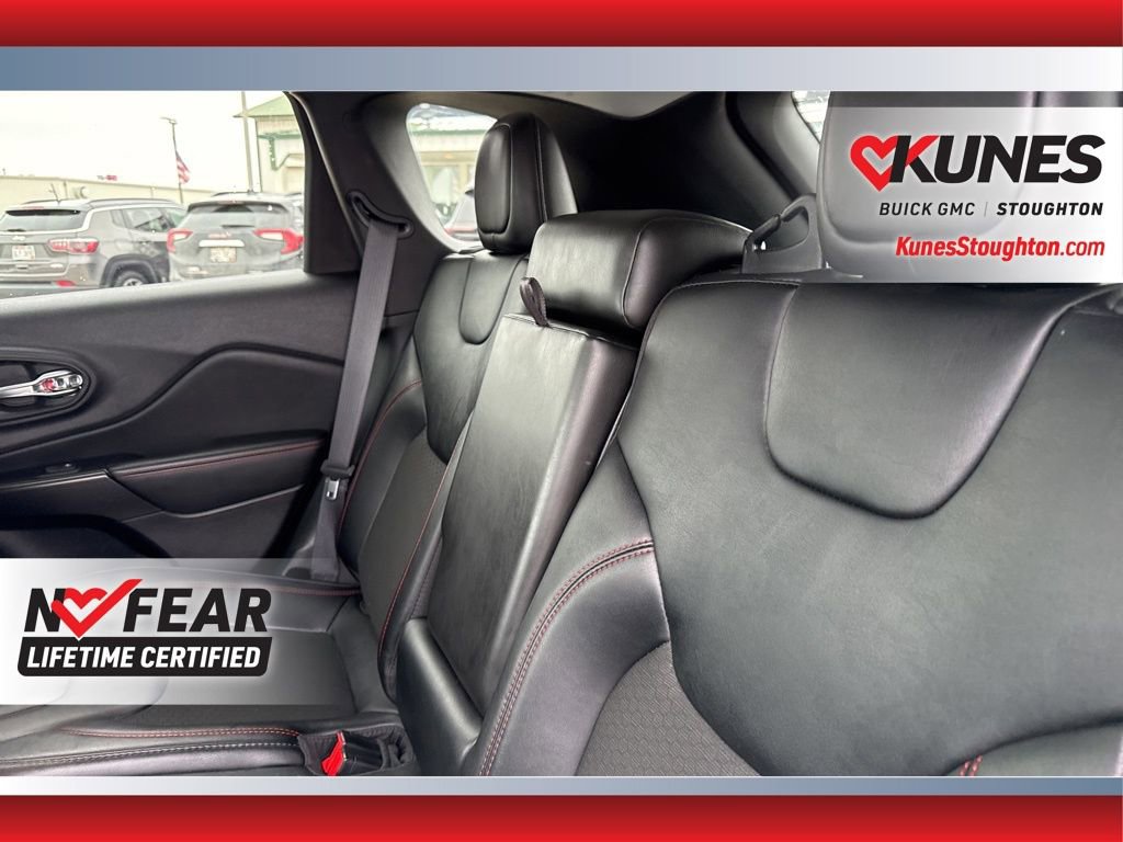 Used 2022 Jeep Cherokee Trailhawk image 37