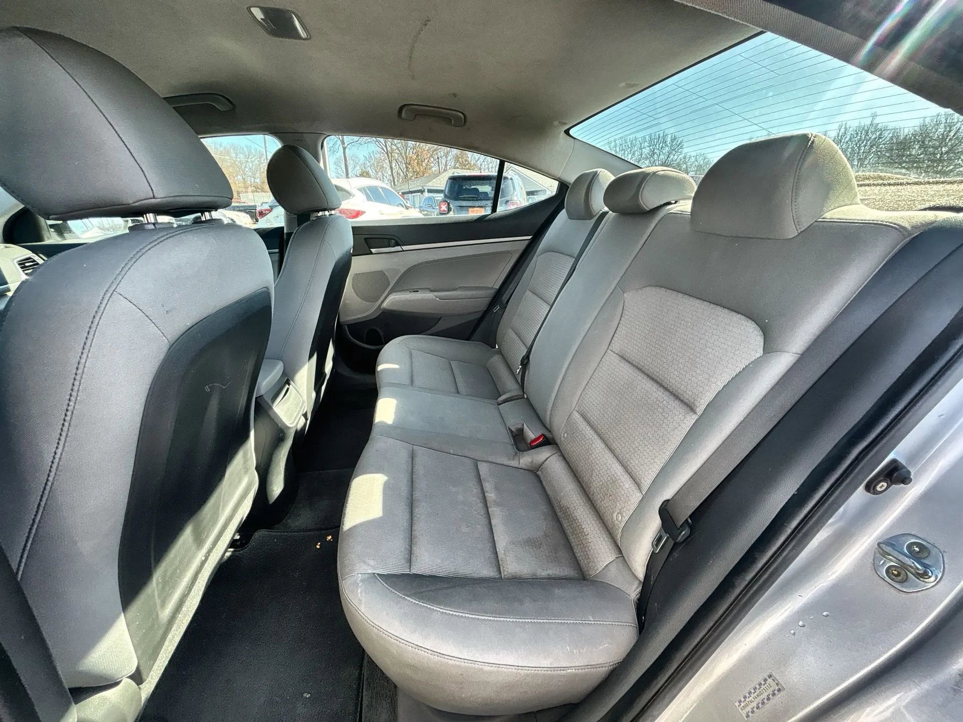 Used 2017 Hyundai Elantra SE image 21