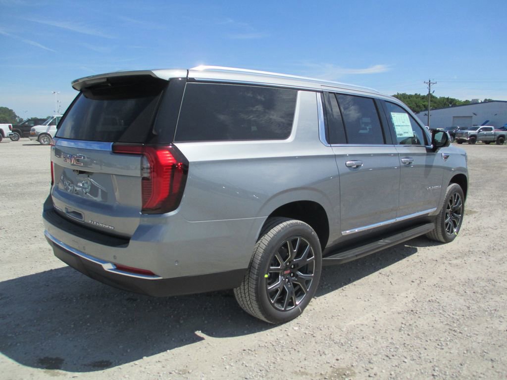 New 2026 GMC Yukon XL Elevation w/ Elevation Premium Package AWD/4WD image 4