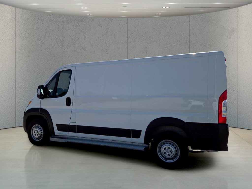 Used 2025 RAM ProMaster 2500 w/ U-Haul Equipment Group FWD image 9