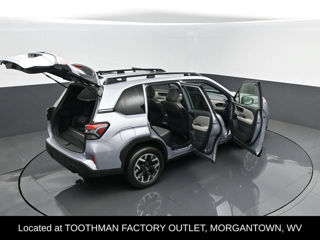 Used 2025 Subaru Forester Premium AWD/4WD image 28