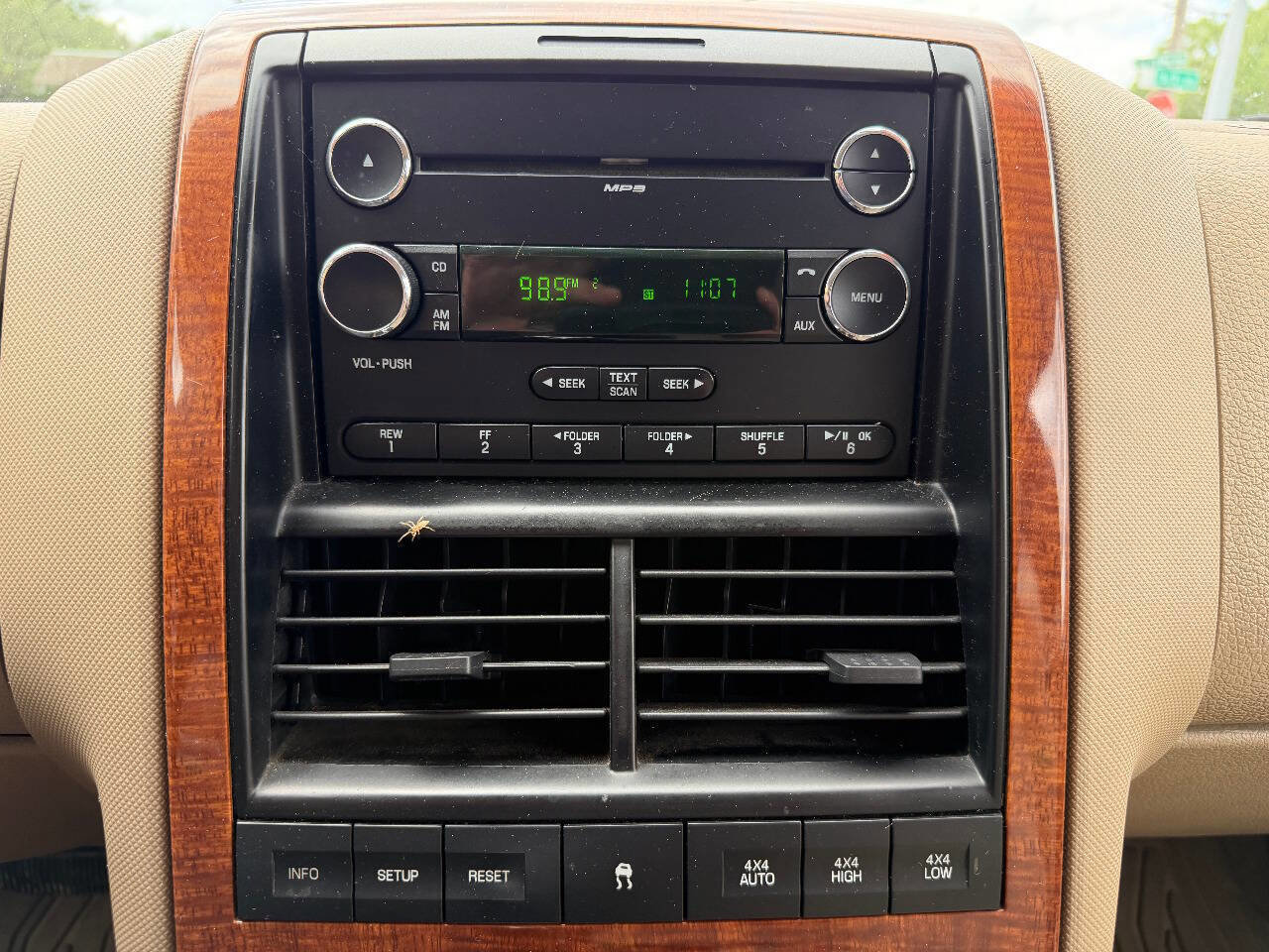 Used 2010 Ford Explorer Eddie Bauer AWD/4WD image 20