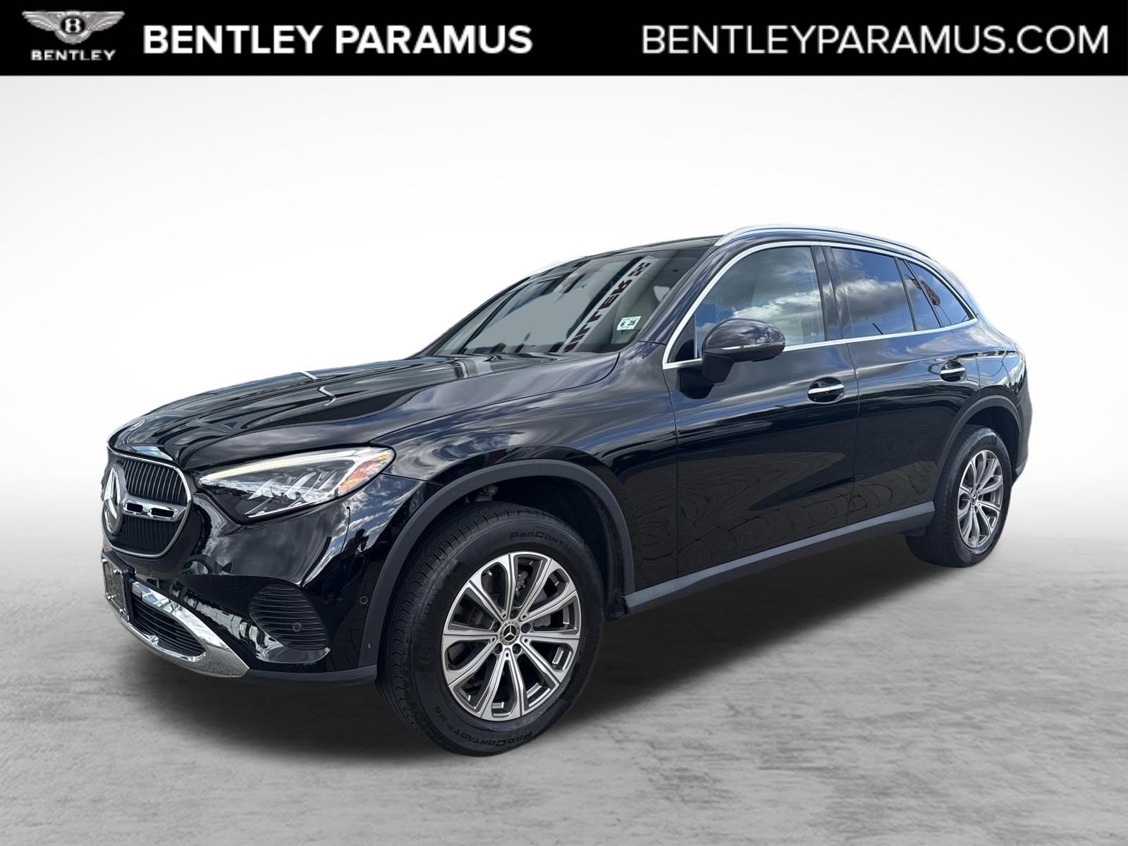 Used 2023 Mercedes-Benz GLC 300 4MATIC image 1