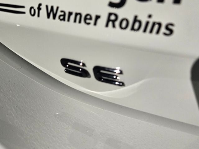 New 2026 Volkswagen Tiguan SE R-Line FWD image 11