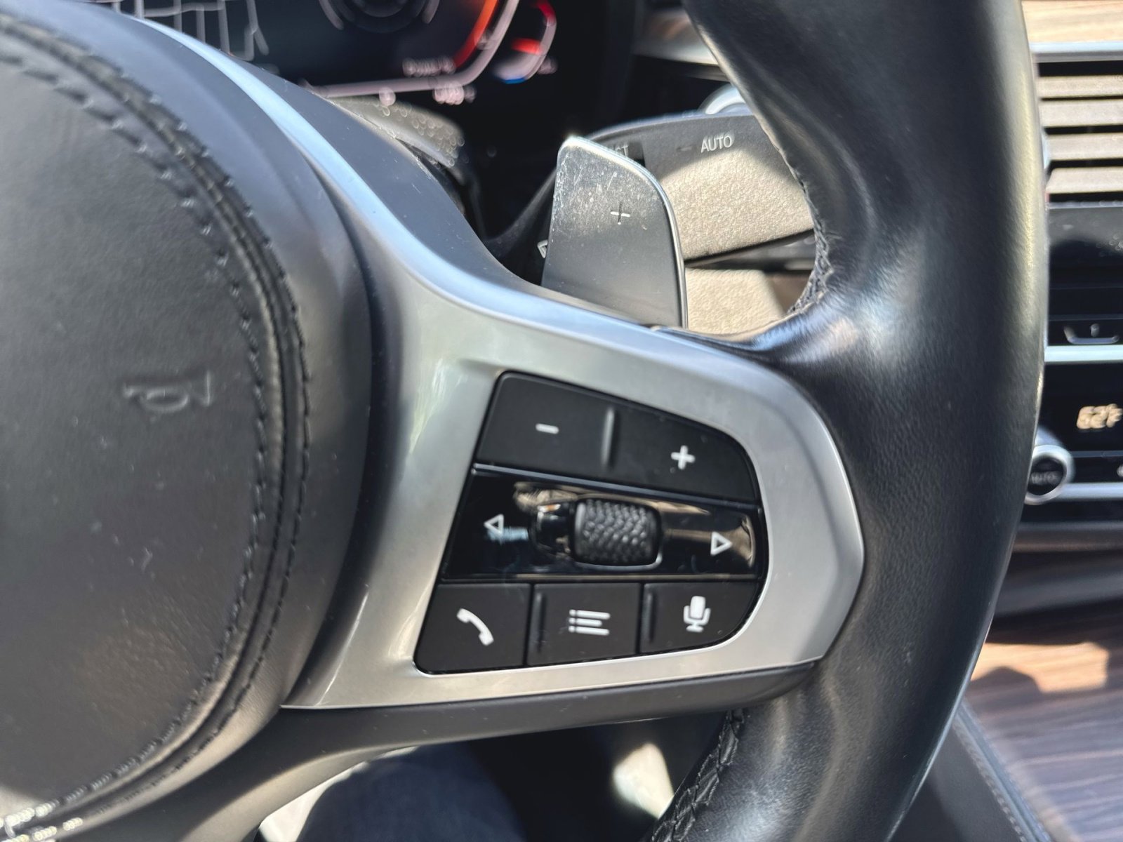 Certified 2023 BMW 540i xDrive w/ M Sport Package image 17