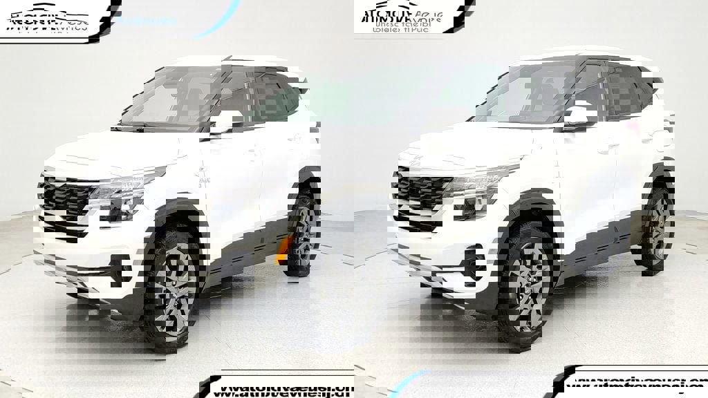 Used 2023 Kia Seltos LX