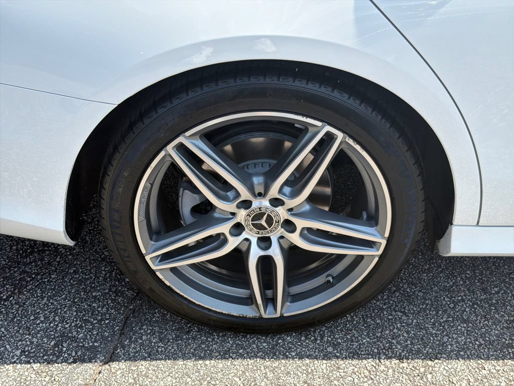 Used 2018 Mercedes-Benz E 300 image 17