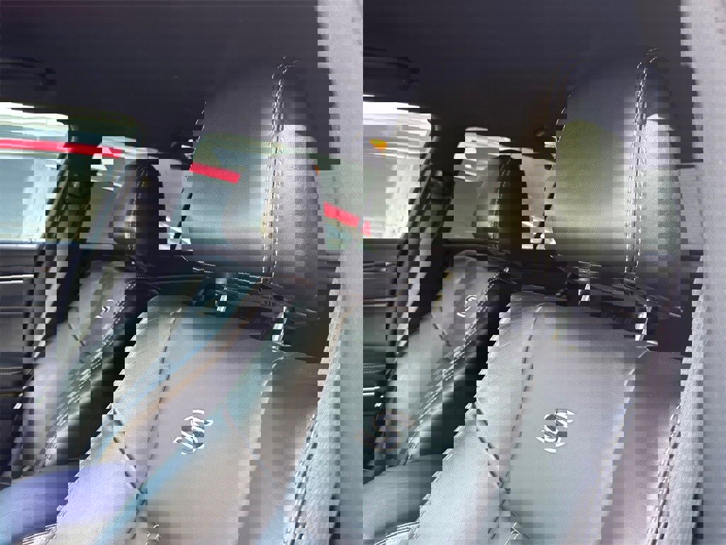 Used 2019 Chrysler 300 S image 13