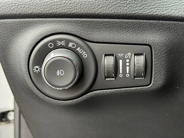 Used 2019 Jeep Compass Limited image 20