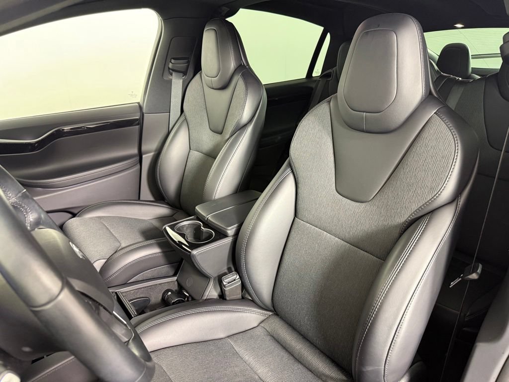 Used 2018 Tesla Model X 75D AWD/4WD image 5