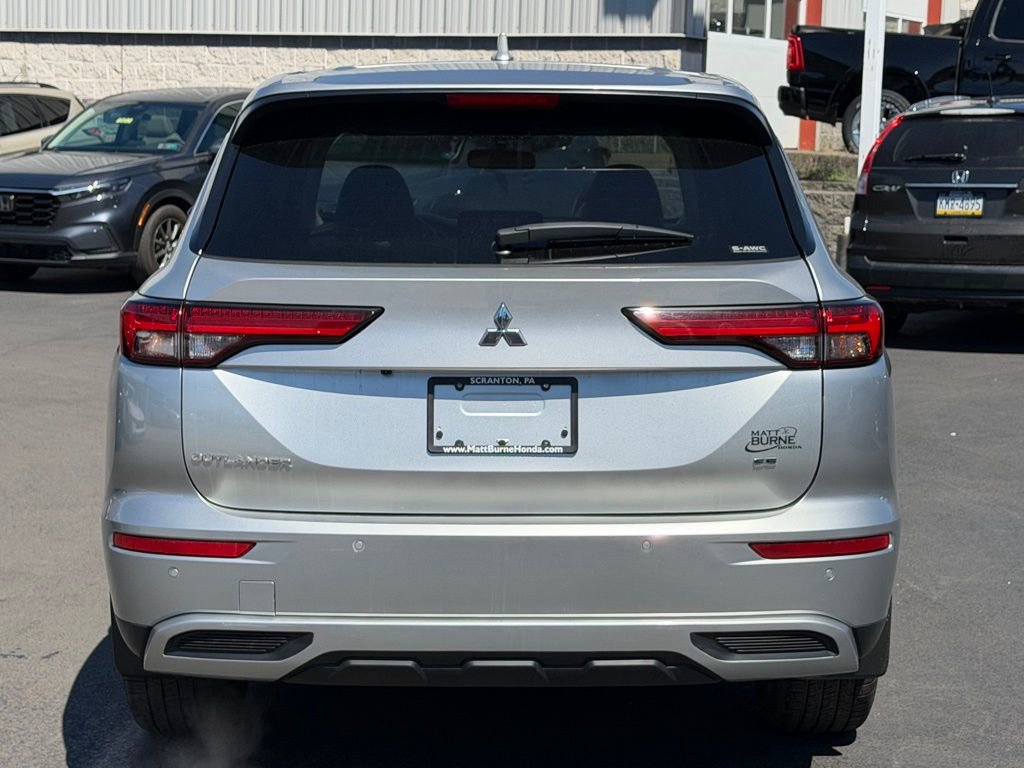 Used 2022 Mitsubishi Outlander SE AWD/4WD image 30