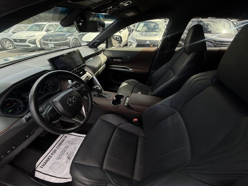 Used 2021 Toyota Venza XLE w/ Softex Package AWD/4WD image 12