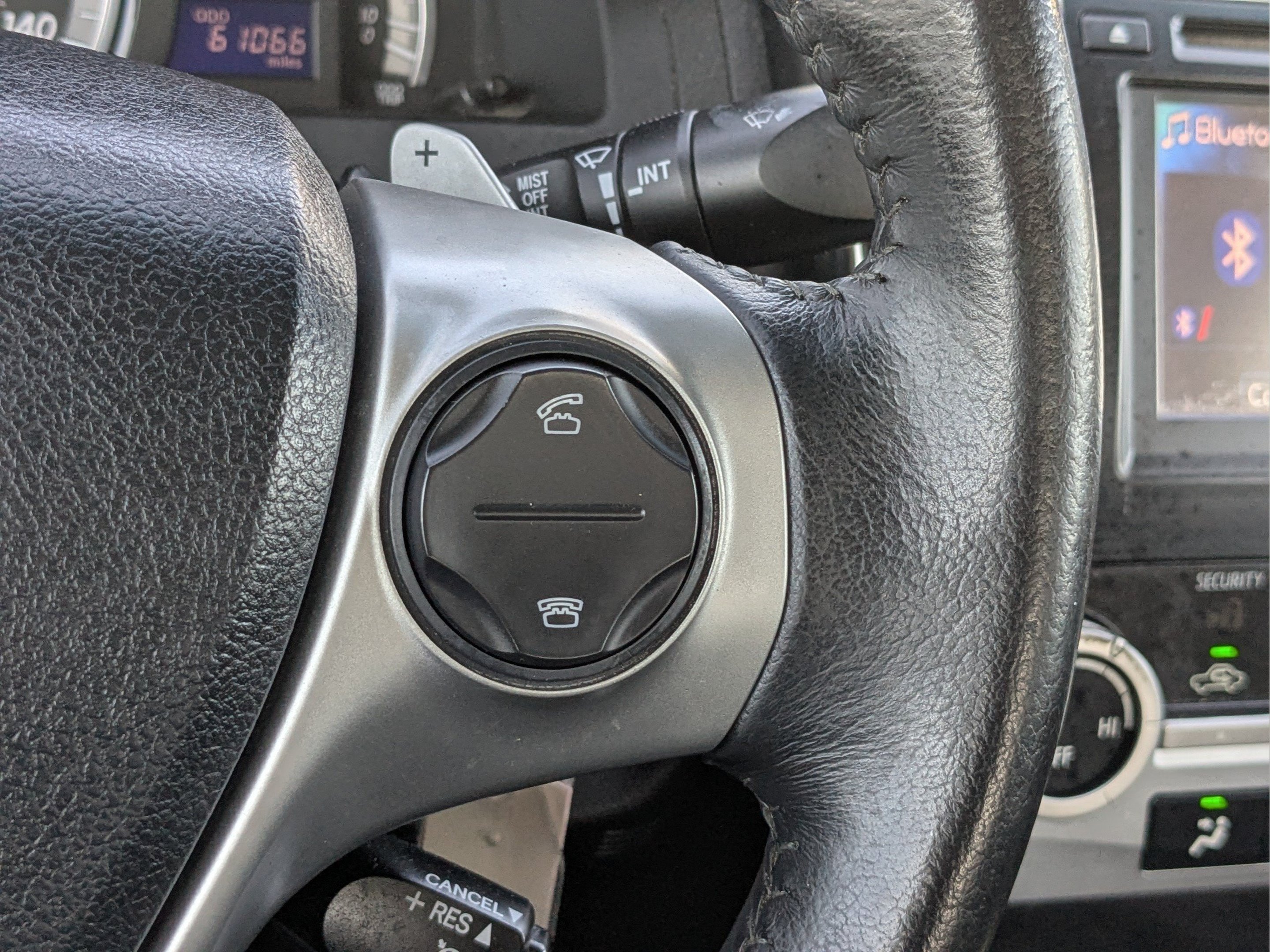 Used 2014 Toyota Camry SE FWD image 24