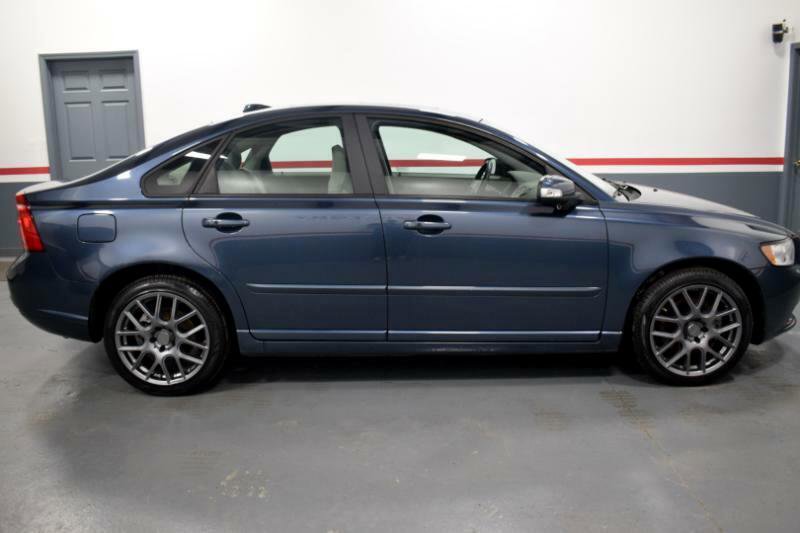 Used 2010 Volvo S40 2.4i image 4
