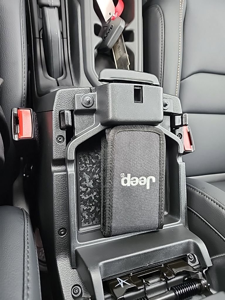 New 2025 Jeep Wrangler Sahara image 37